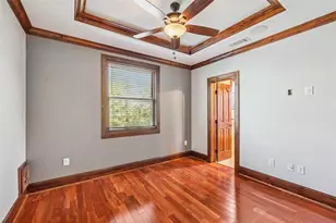 1904 E 13th St, Austin, TX 78702 - Photo 17