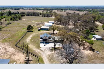 359 N County Line Road, Elgin, TX 78621 - Photo 11