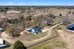 359 N County Line Rd, Elgin, TX 78621 - Photo 15