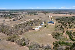 359 N County Line Rd, Elgin, TX 78621 - Photo 23