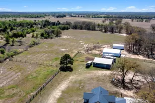 359 N County Line Rd, Elgin, TX 78621 - Photo 13