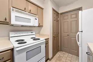 501 W 26th St, Austin, TX 78705 - Photo 9