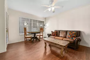 501 W 26th St, Austin, TX 78705 - Photo 5