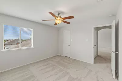 301 Serpentine Lane, Jarrell, TX 76537 - Photo 29