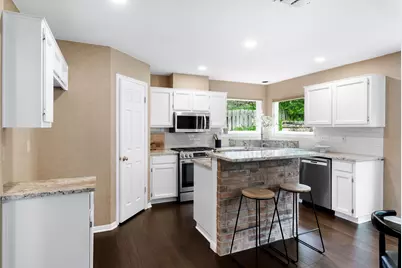 3605 Latimer Drive, Austin, TX 78732 - Photo 9
