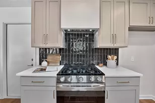 13005 Powderhorn St, Austin, TX 78727 - Photo 7