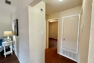 402 Hedgewood Dr, Georgetown, TX 78628 - Photo 7
