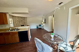 402 Hedgewood Dr, Georgetown, TX 78628 - Photo 5
