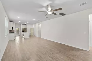 5312 Mulberry Grove Ln, Austin, TX 78723 - Photo 5