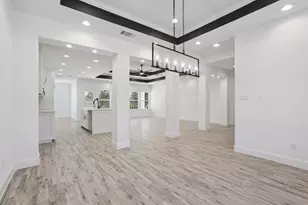 111 Kingwood Dr, Elgin, TX 78621 - Photo 15