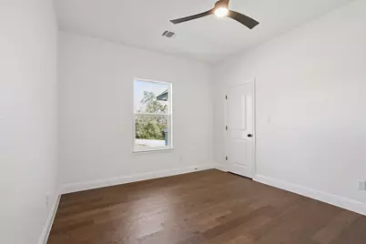 111 Kingwood Drive, Elgin, TX 78621 - Photo 23