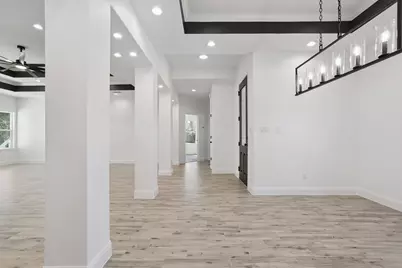 111 Kingwood Drive, Elgin, TX 78621 - Photo 17