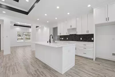 111 Kingwood Drive, Elgin, TX 78621 - Photo 11