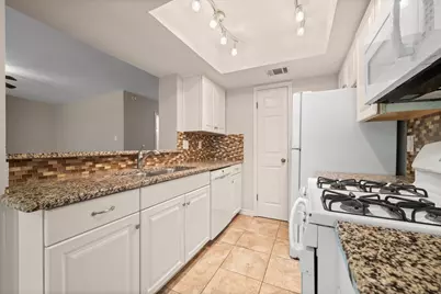 8006 Tuscarora Trail, Austin, TX 78729 - Photo 9