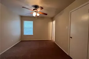 1033 Christopher Ave, Round Rock, TX 78681 - Photo 5