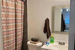 2510 San Gabriel St, Austin, TX 78705 - Photo 15