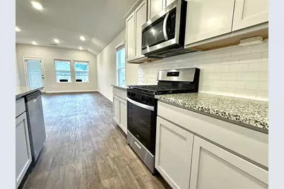 1305 Middleton Grove, Lockhart, TX 78644 - Photo 7