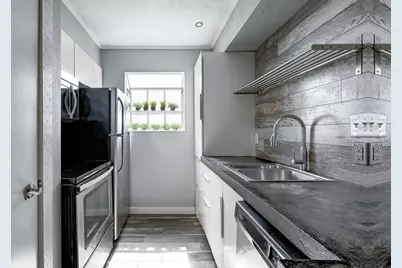 6903 Deatonhill Drive #16, Austin, TX 78745 - Photo 9