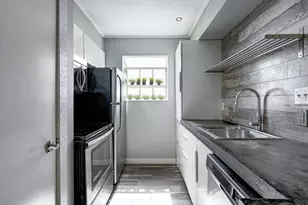 6903 Deatonhill Dr, Austin, TX 78745 - Photo 9