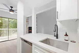 2500 Jones Rd, Austin, TX 78745 - Photo 11