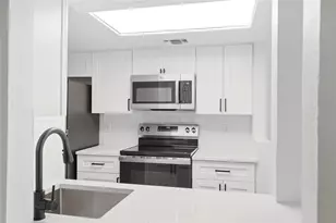 2500 Jones Rd, Austin, TX 78745 - Photo 23