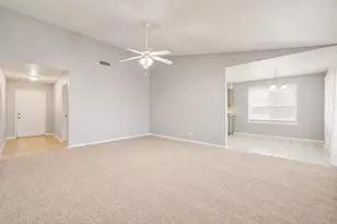 1407 Gatlinburg Dr, Pflugerville, TX 78660 - Photo 9