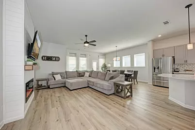 210 Mangold Drive, Hutto, TX 78634 - Photo 17