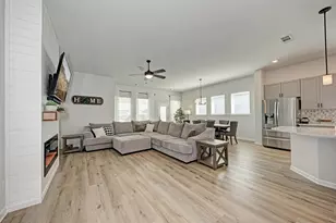 210 Mangold Dr, Hutto, TX 78634 - Photo 17