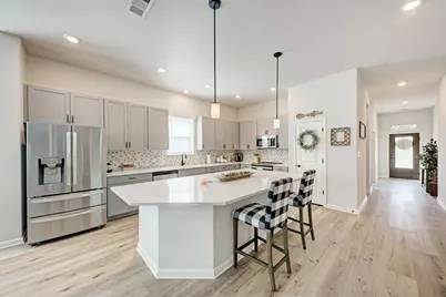 210 Mangold Drive, Hutto, TX 78634 - Photo 9