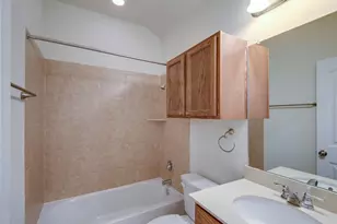 7220 Wyoming Springs Dr, Round Rock, TX 78681 - Photo 19