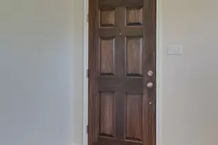 7220 Wyoming Springs Dr, Round Rock, TX 78681 - Photo 5