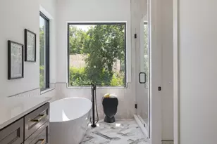 2411 McCall Rd, Austin, TX 78703 - Photo 21