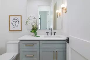 2411 McCall Rd, Austin, TX 78703 - Photo 25