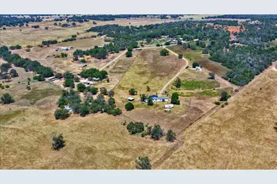 599 Rocky Lane, Luling, TX 78648 - Photo 29
