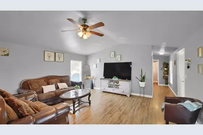 599 Rocky Lane, Luling, TX 78648 - Photo 5