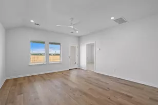 133 Hatari Trl, Jarrell, TX 76537 - Photo 7