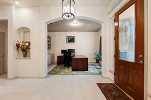 5308 Deerwood Ln, Austin, TX 78730 - Photo 5