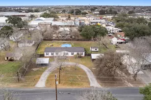1005 Baumgarten St, Schulenburg, TX 78956 - Photo 29