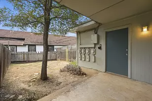 807 Castle Ridge Rd, Austin, TX 78746 - Photo 23
