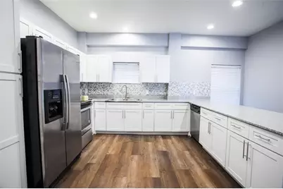 504 W 35th Street, Austin, TX 78705 - Photo 3