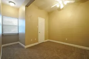 504 W 35th St, Austin, TX 78705 - Photo 13