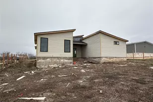 306 Centella Cir, Dale, TX 78616 - Photo 21