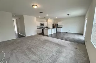 102 Gemsbok Rd, Hutto, TX 78634 - Photo 3