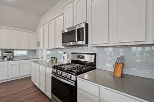 240 Prato Pl, Georgetown, TX 78628 - Photo 9