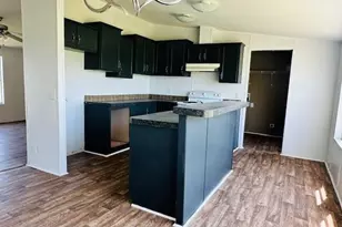 1212 Babylon Ln, Schulenburg, TX 78956 - Photo 5