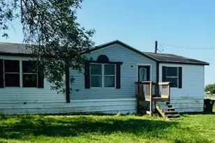 1212 Babylon Ln, Schulenburg, TX 78956 - Photo 1