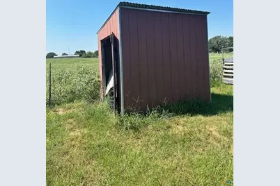 1212 Babylon Lane, Schulenburg, TX 78956 - Photo 7