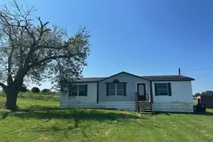 1212 Babylon Ln, Schulenburg, TX 78956 - Photo 3