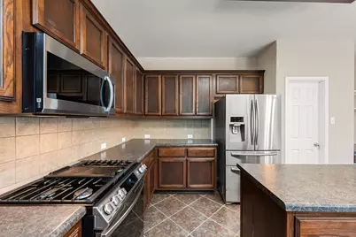 301 Bayou Bend Drive, Buda, TX 78610 - Photo 9