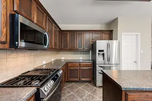 301 Bayou Bend Dr, Buda, TX 78610 - Photo 9